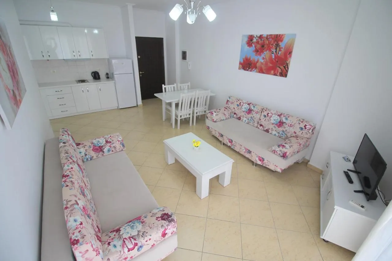 Eleana Apartments Sarande 0*,
