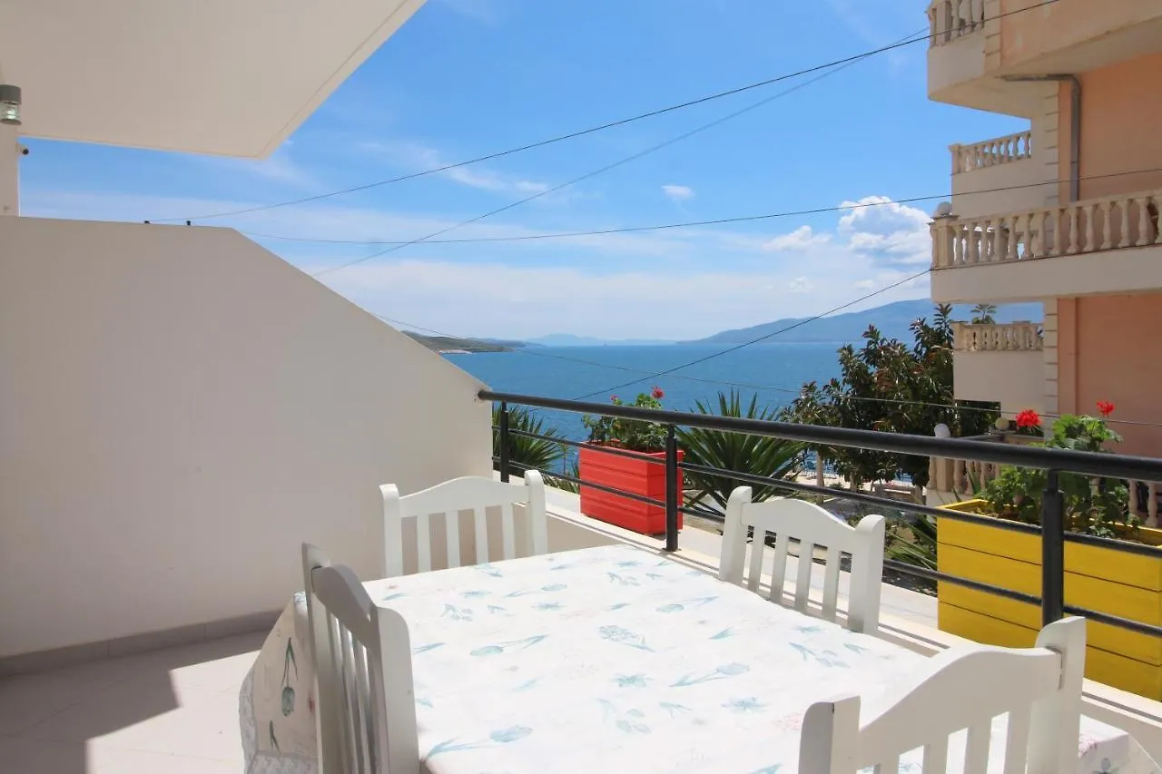 Eleana Apartments Sarande 0*,