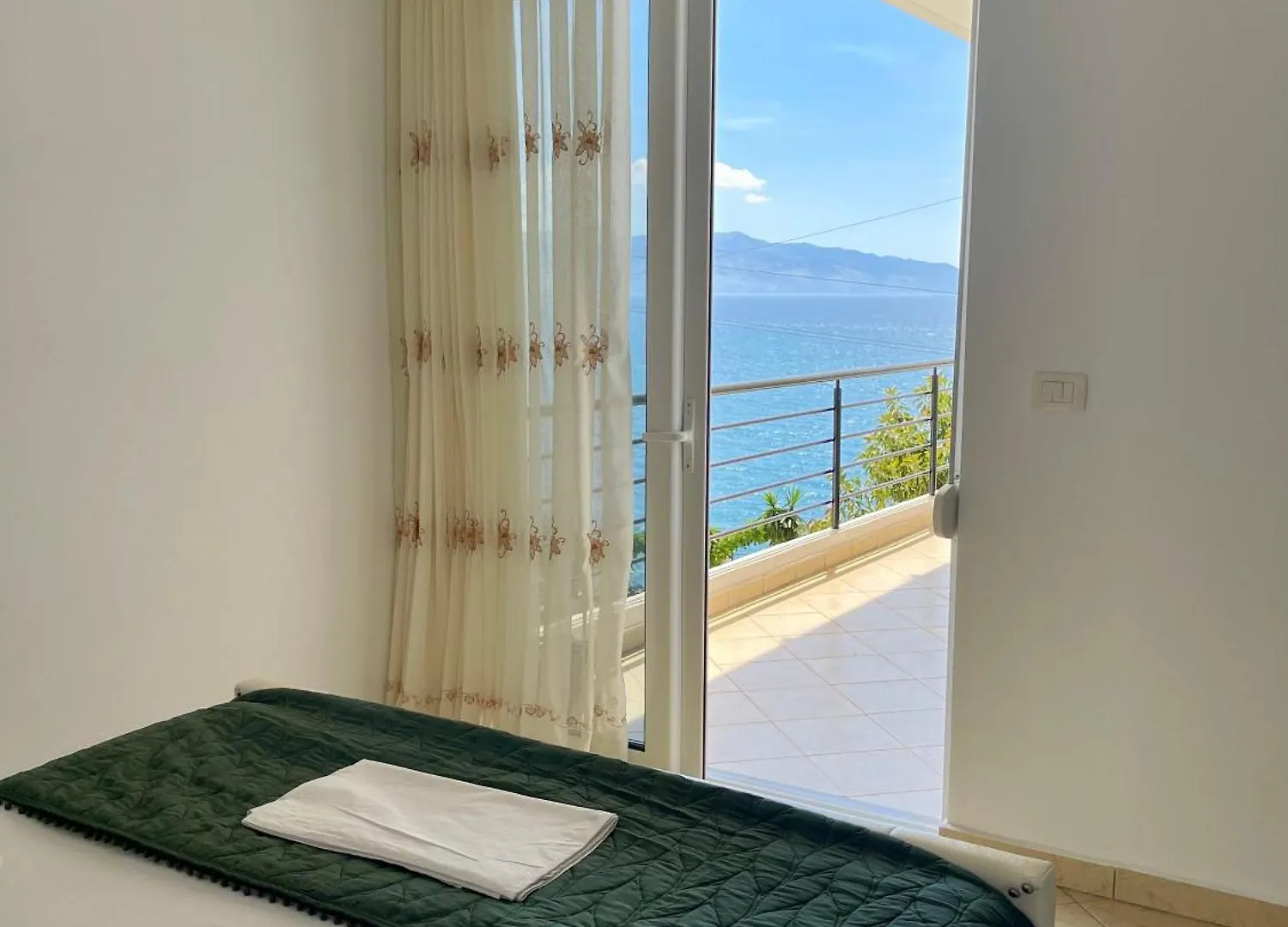 Eleana Apartments Sarande