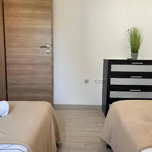 Affabilis Vip House - Top Location Right Next To The Beach - Free Parking - Sea View - Facilities And Activities Within Walking Distance - 15 Minutes From Split Airport - Buralux Apartament Trogir